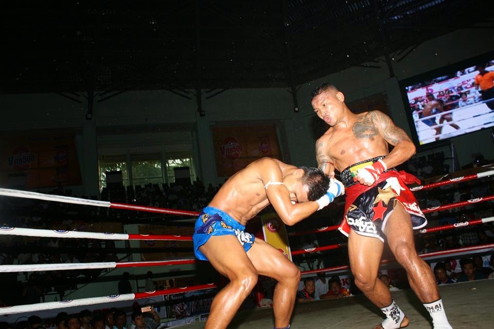 Myanmar Traditional Boxing - Lethwei Videos: April 2015