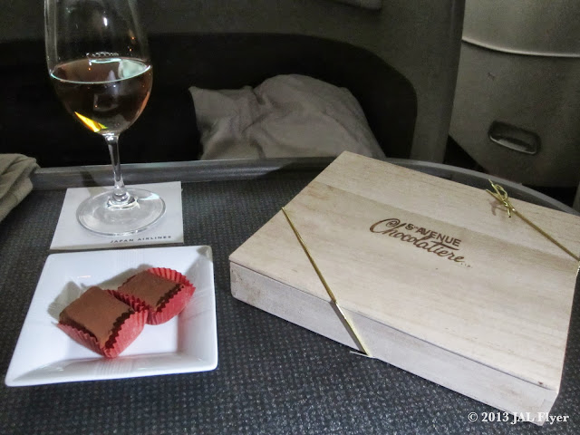 JAL First Class trip report on JL005 - Cocoa covered truffle from 5th Avenue Chocolatiere