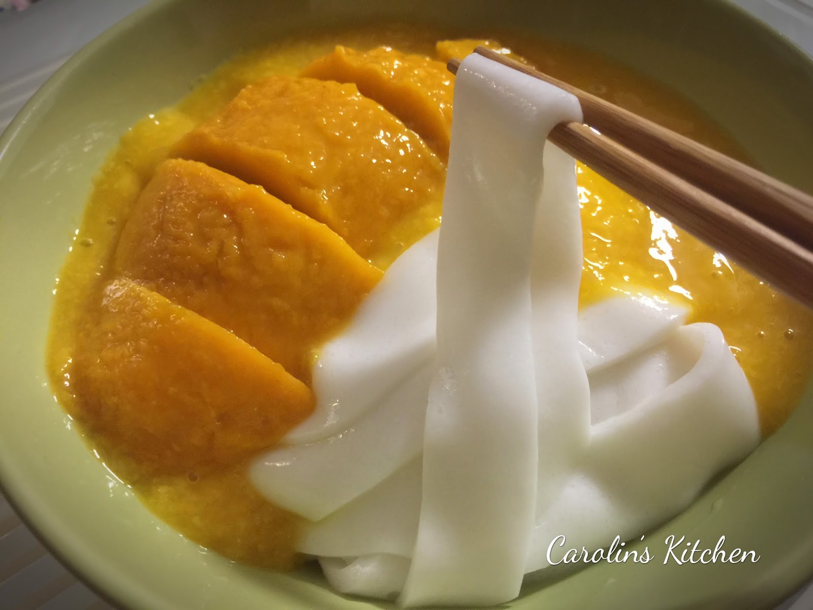 Violet's Kitchen ~♥紫羅蘭的爱心厨房♥~ : 芒果捞河 Konnyaku Noodles in Mango Puree