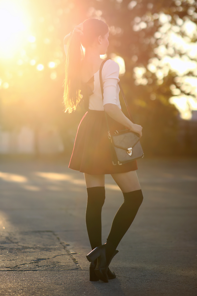 stylizacja uczennica zakolanówki