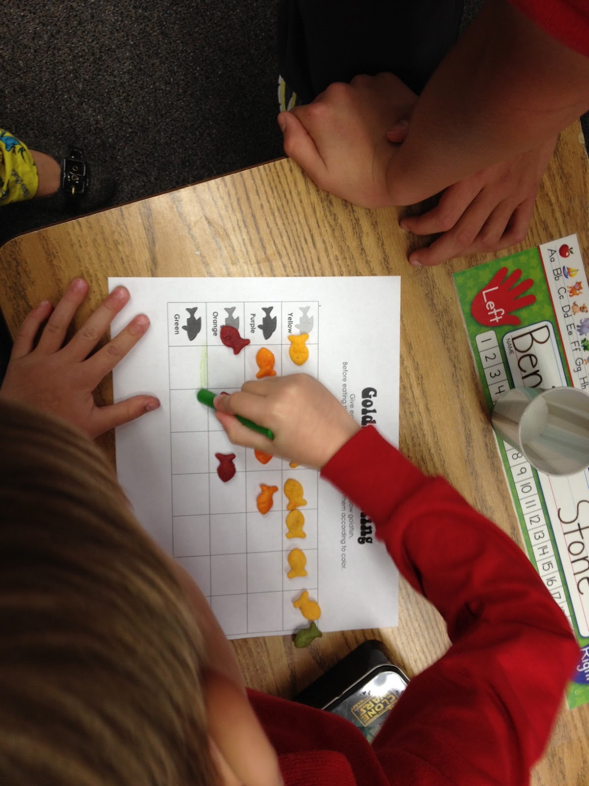 one-fish-two-fish-graphing-apples-abc-s
