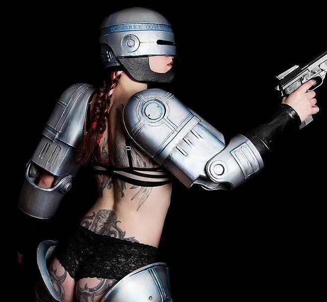 Tuesday cosplay: lady robocop.