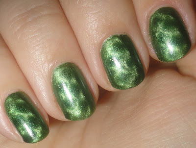 nails inc. spitafields fishnet magnet swatches and review