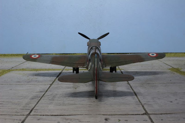 Dewoitine D.520 Warthunder Maquette Tamiya du Dewoitine D.520 Warthunder au 1/48.