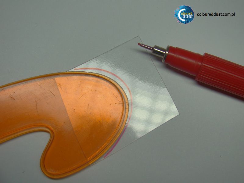 Painting shield using a template. Coloured Dust