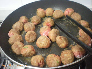 Polpette in padella al vino