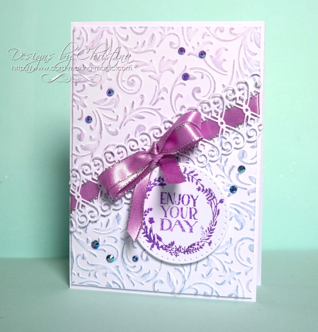 Flowers, Ribbons and Pearls Ribbon Threader