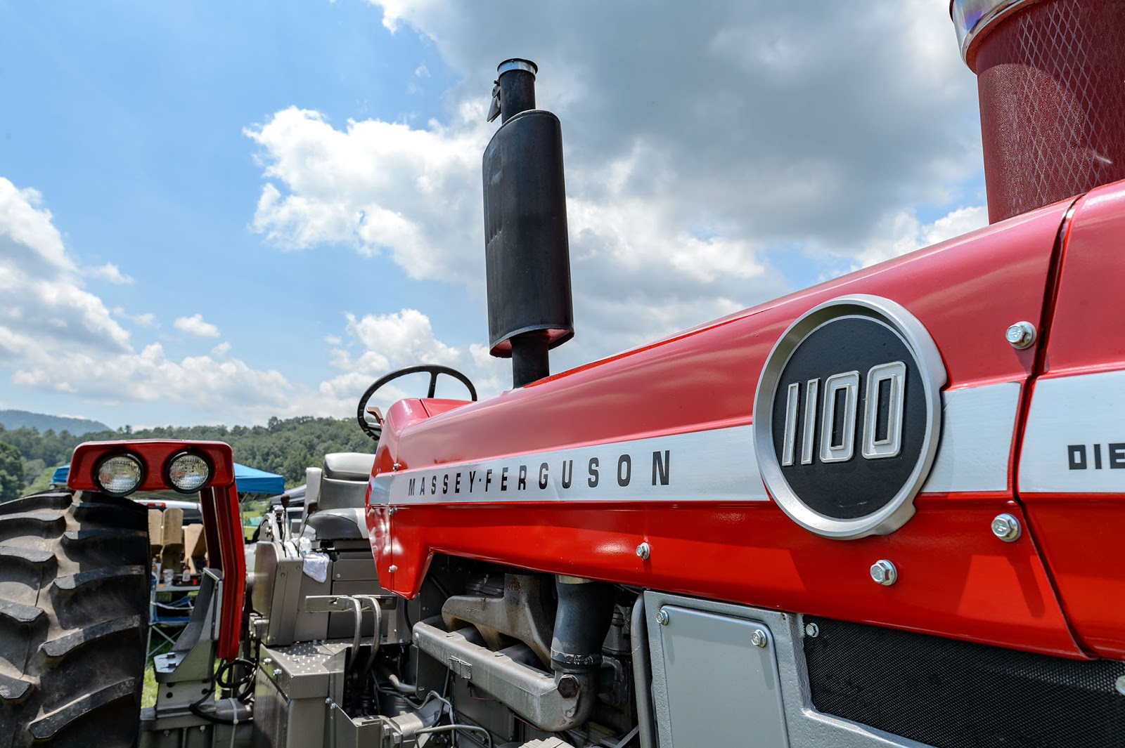 Bubba's Garage Photos from the Christmas in July Tractor Show
