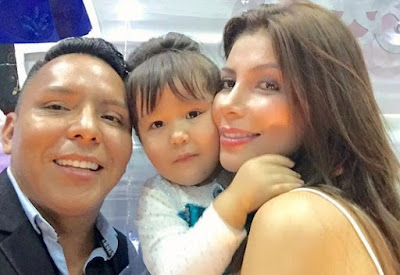 Milena Zárate Foto de Milena Zárate feliz con su hija y ex pareja