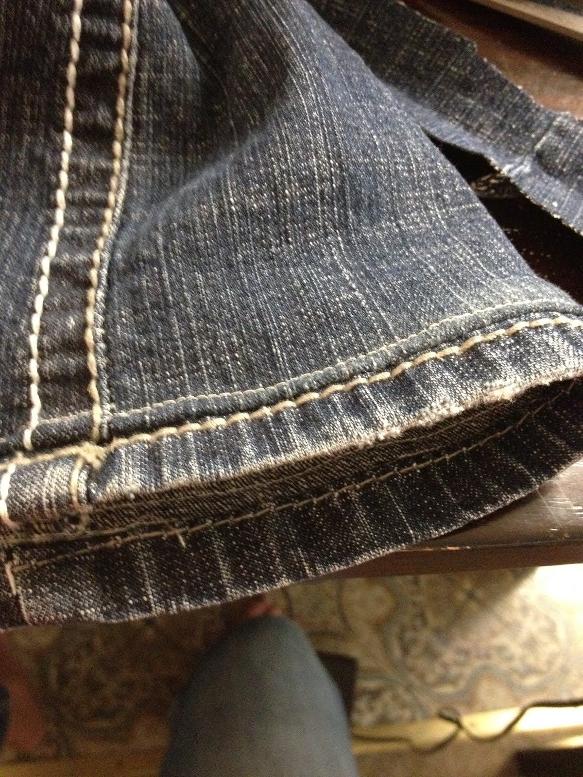Mothering with Creativity: How to Hem Your Jeans and Keep the Original Hem