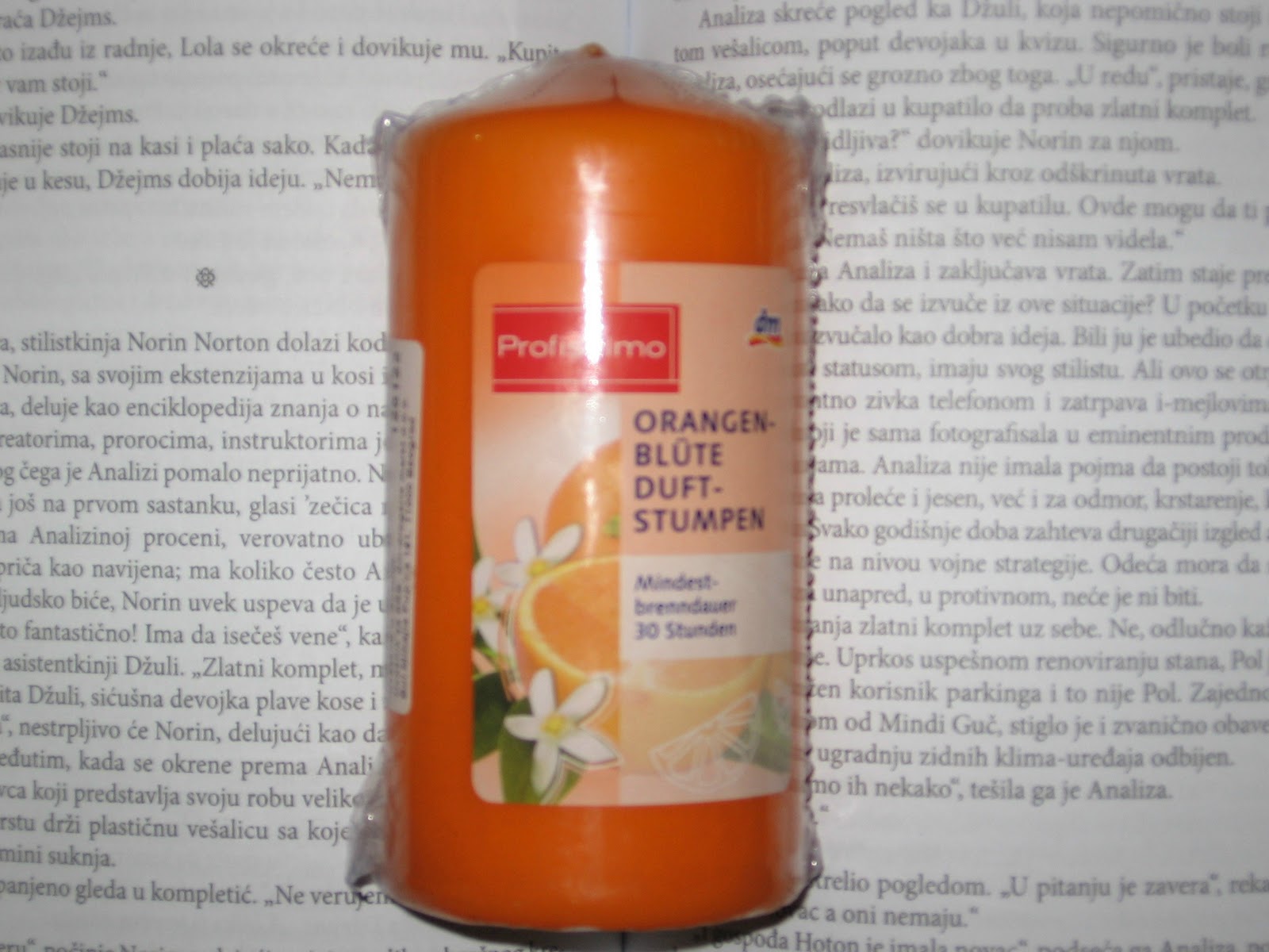 AROMA CANDLES Overpowered