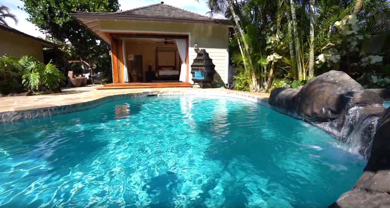 20 Photos vs. 4812 Aukai Ave, Honolulu HI vs. Home Interior Design Tour
