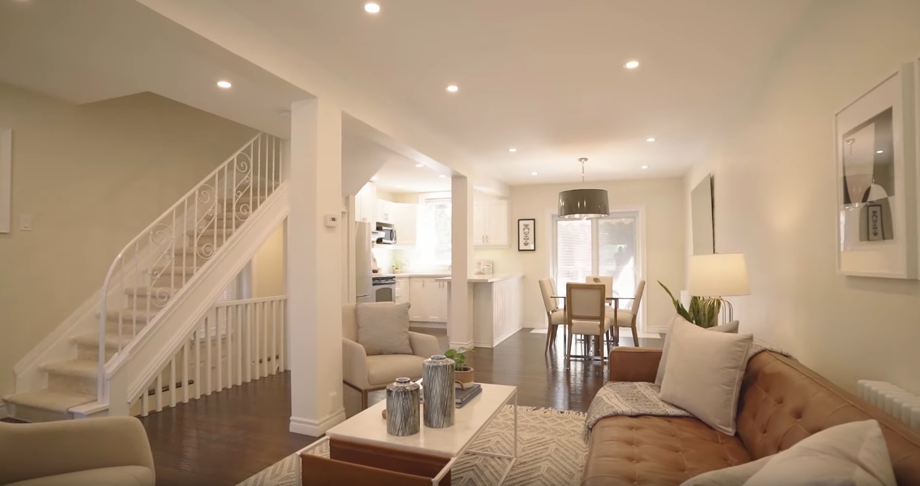 15 Photos vs. 93 Birchcliff Avenue, Toronto Home Interior Design Tour