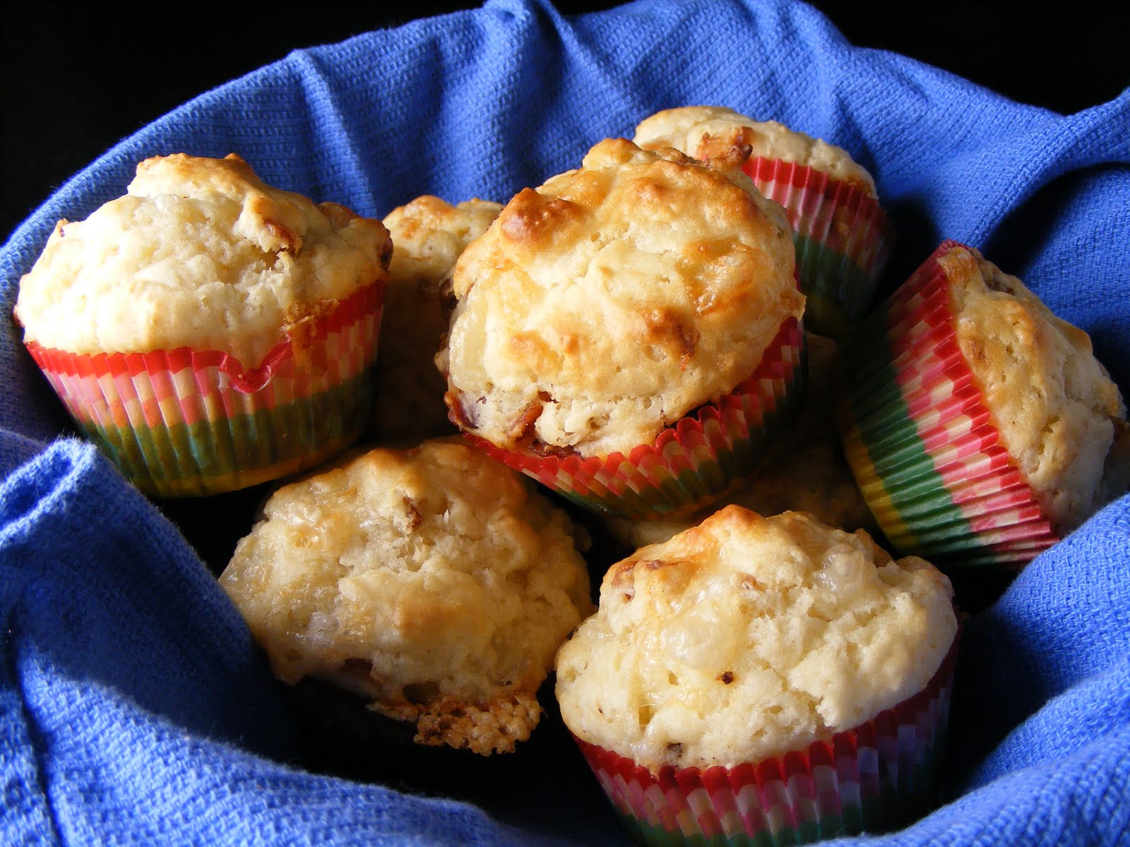 The Virtual Goody Plate: Bacon and Gruyère Muffins