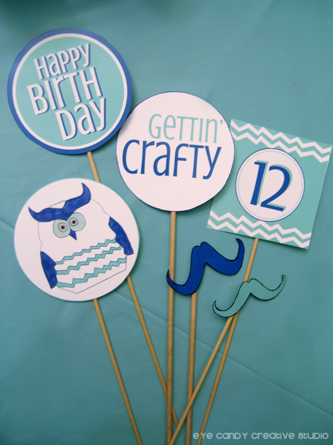 craft birthday party photo props, gettin craftu, happy bday prop, owl photo prop