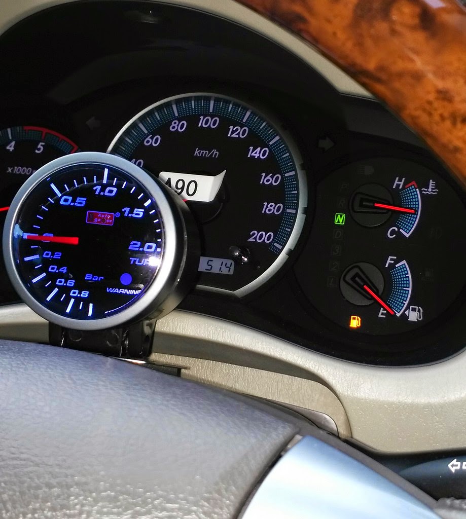 DIY Pasang Boost Meter di Innova D4D {zabdoel}