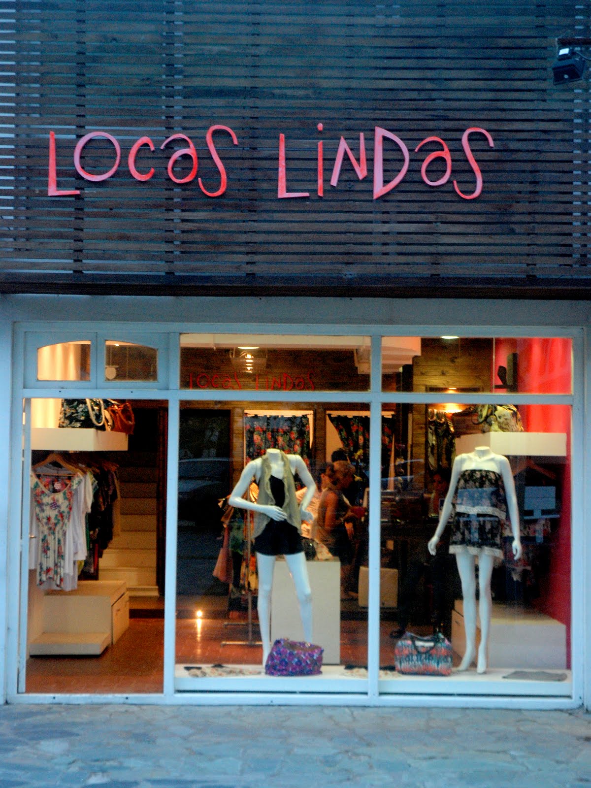 Lovely Monna: Nuestros Clientes