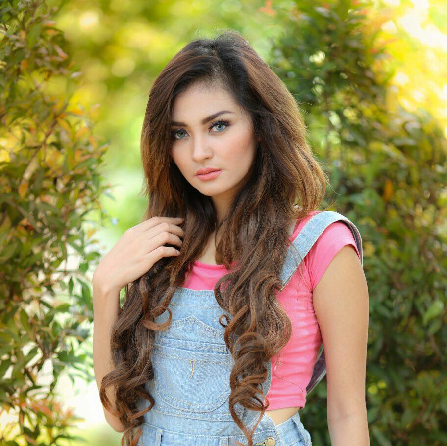 Galeri Foto Model Rachmadiyanti Kresna - Namina Mei