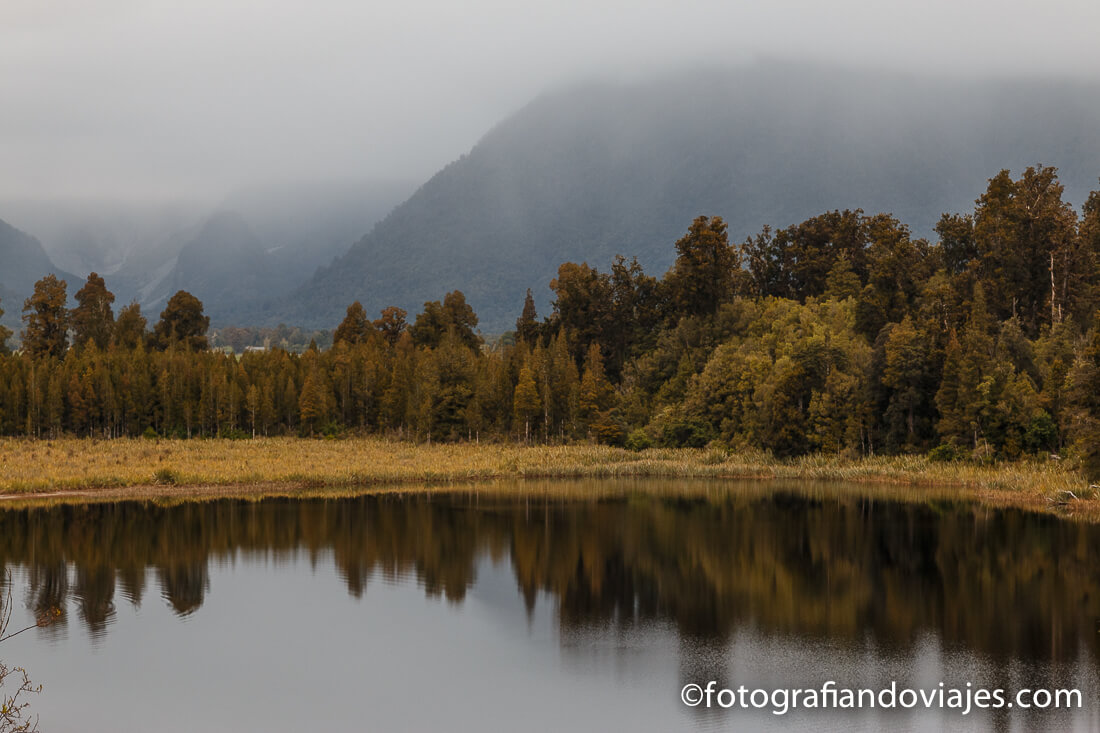 reflejo lago Matheson reflejo lago Matheson