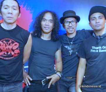 Lirik Lagu Balikin Slank