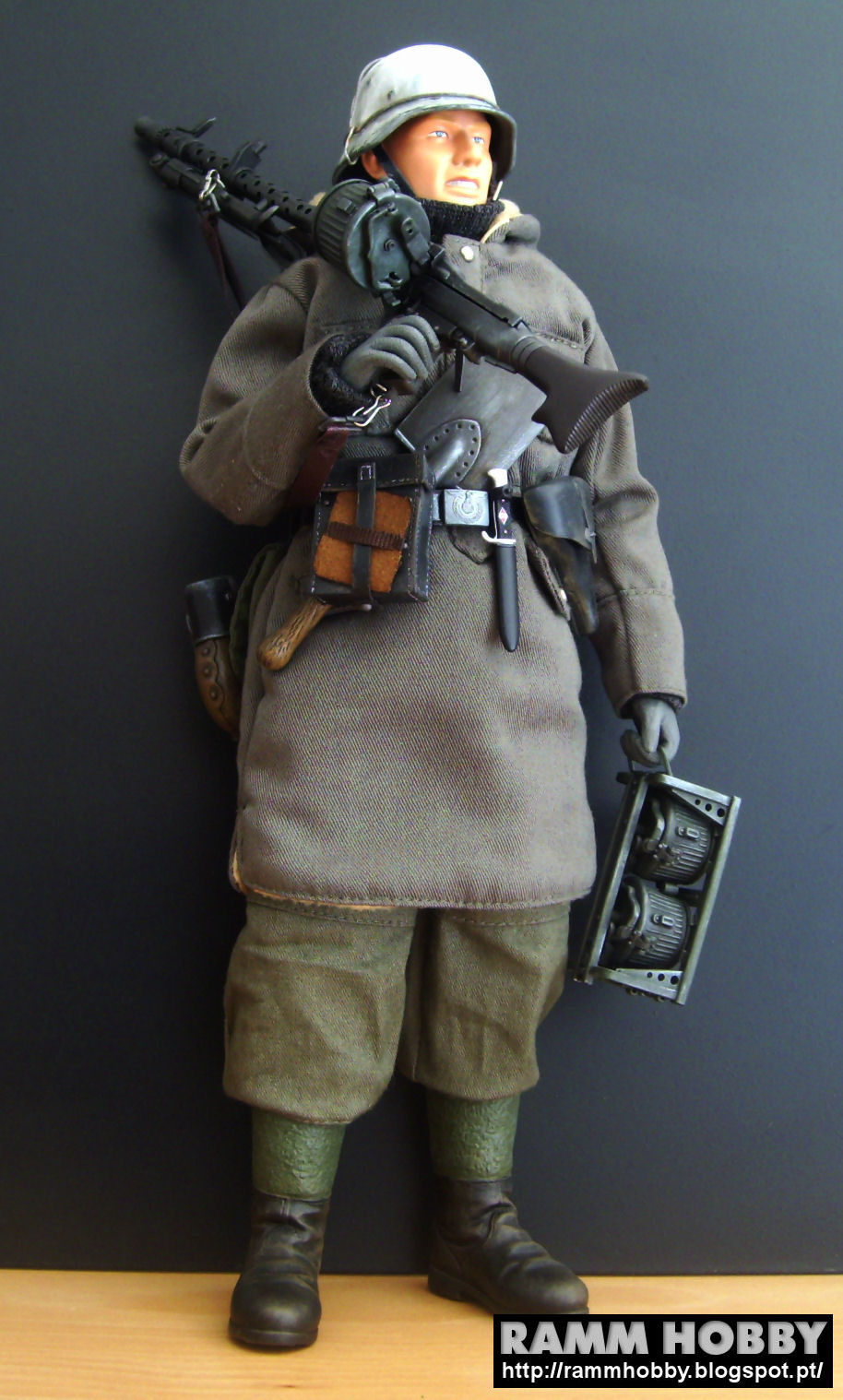 RAMM HOBBY Dragon 1/6 Scale WWII Kharkov 1943 Grenadier Machine