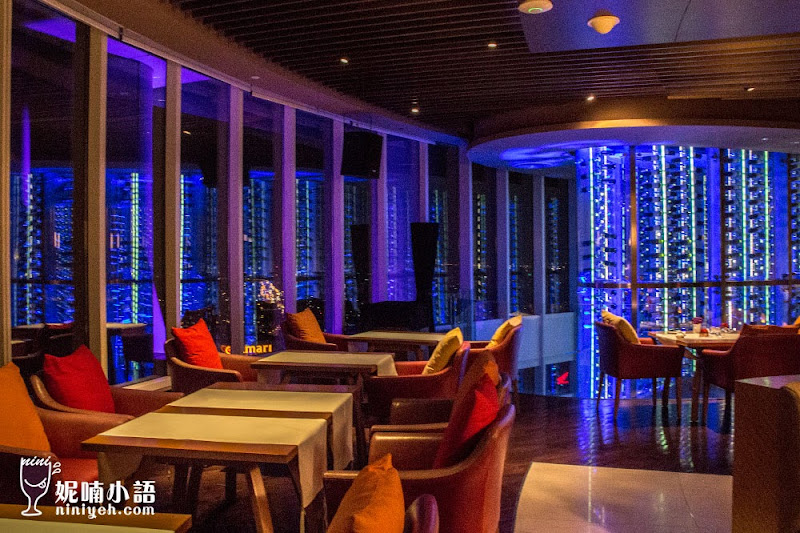 【曼谷景點】Red Sky Bar。消費門檻最低的雙層高空酒吧 【曼谷景點】Red Sky Bar。消費門檻最低的雙層高空酒吧
