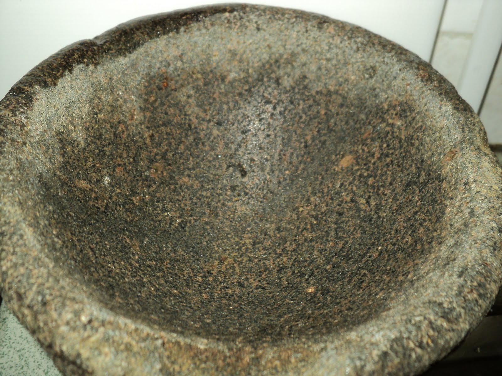 alat masak tradisional melayu lesung batu