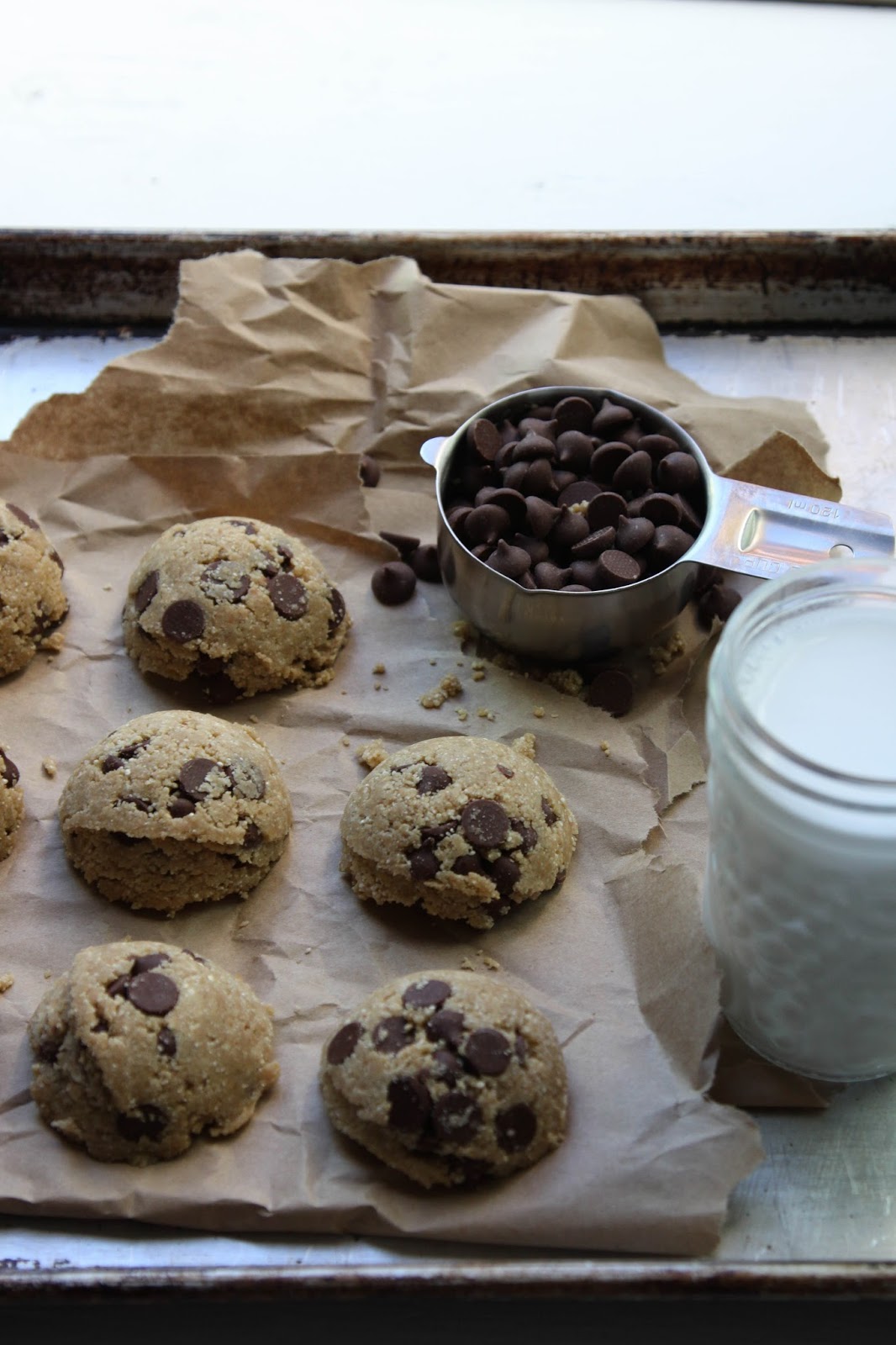 This Rawsome Vegan Life CHOCOLATE CHIP COOKIES with QUINOA and ALMOND