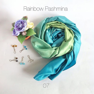 Rainbow Pashmina - www.jilbablicious.com Rainbow Pashmina - www.jilbablicious.com
