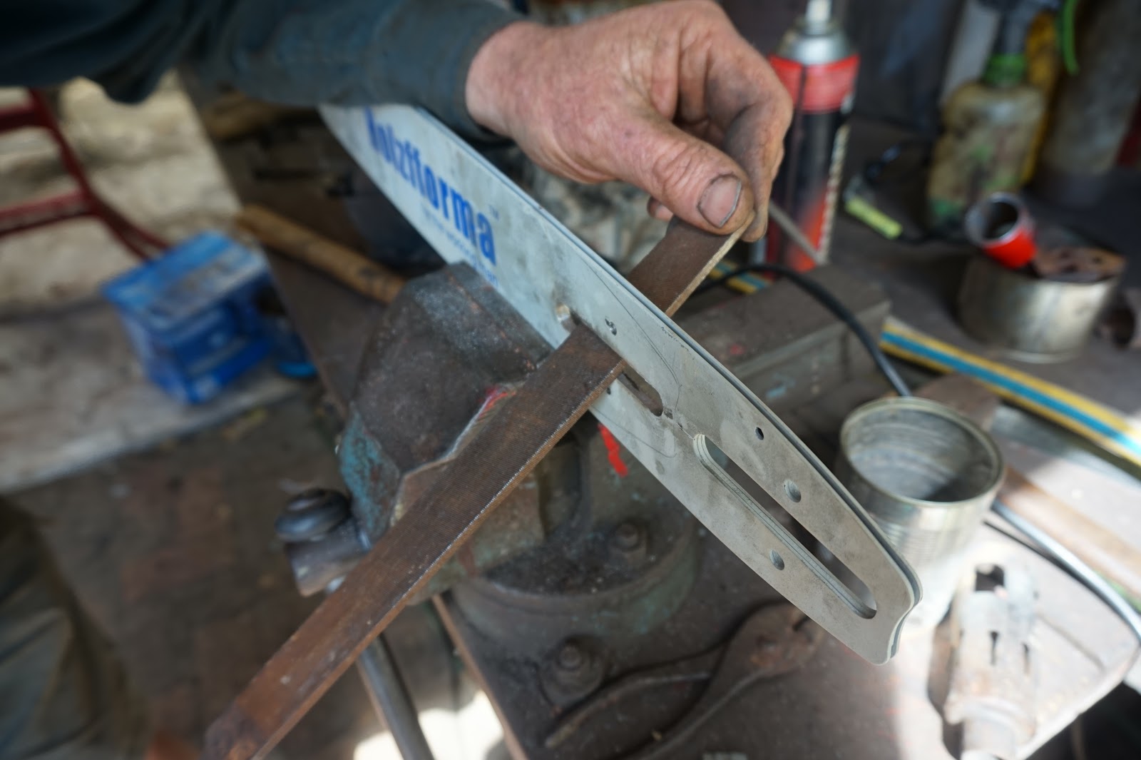 Bruce Teakle's Pages Shortening a chainsaw bar