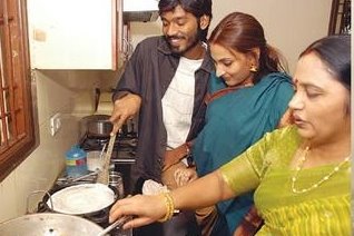 South Indian Actor Dhanush with Wife Aishwarya Rajinikanth Dhanush & Mother Vijayalakshmi | South Indian Actor Dhanush Family Photos | Real-Life Photos