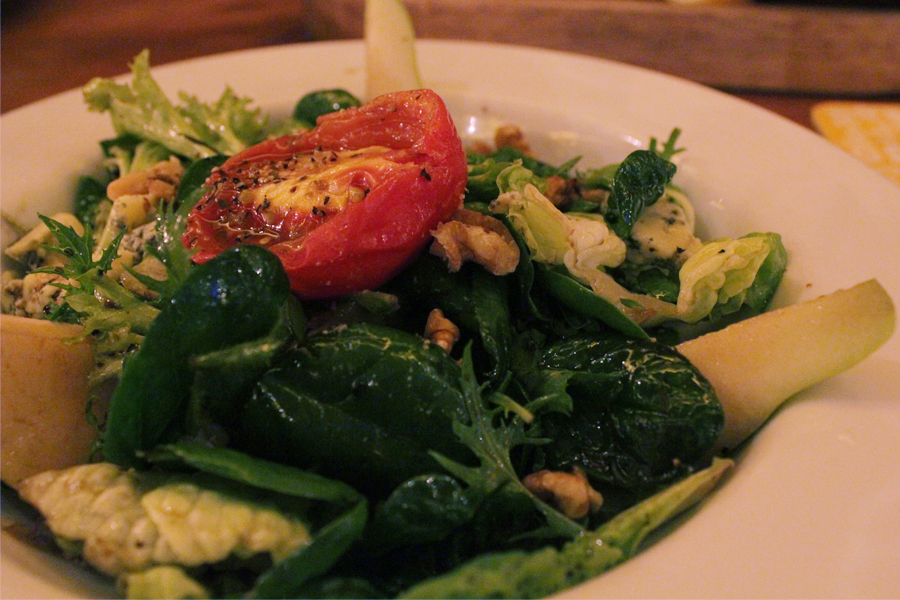 Queen & Mangosteen Vivocity, Singapore