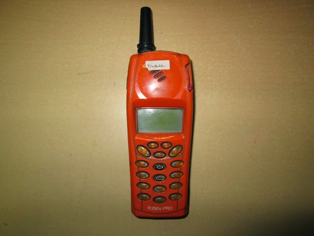 Ericsson paus R250 rusak buat kanibalan Ericsson paus R250 rusak buat kanibalan