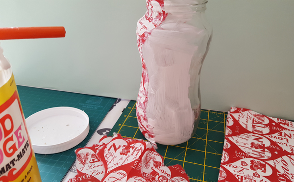 covering-jar-with-mod-podge
