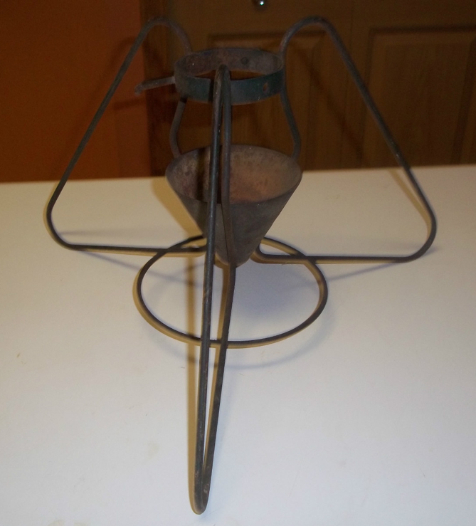 Gone Thrifting: Vintage Christmas Tree Stands