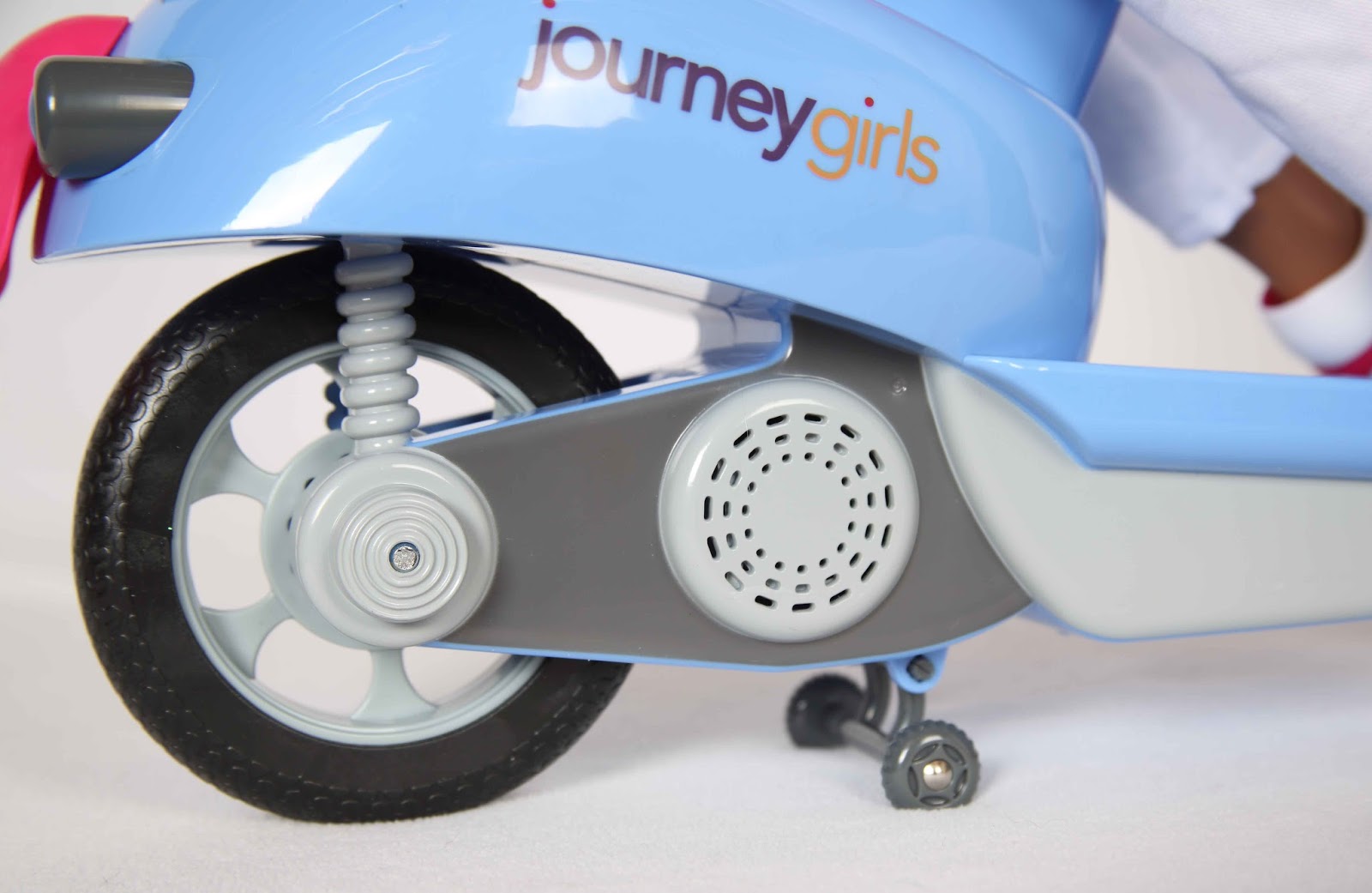 My Journey S Dolls Adventures Which Scooter It Is Nice That Comes With The Clear Plastic Holder To Help Hold Doll On Scooter I Was Able Get Chavonne Stay Without