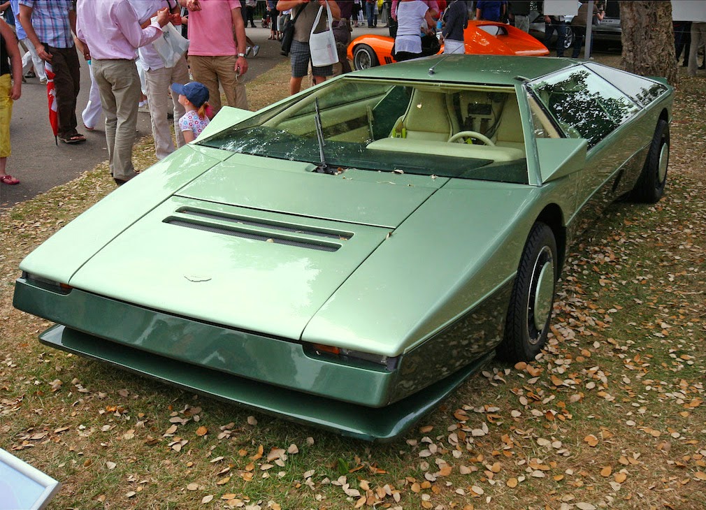 Aston Martin Bulldog