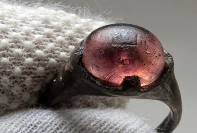 Viking ring with "for allah" Inscription