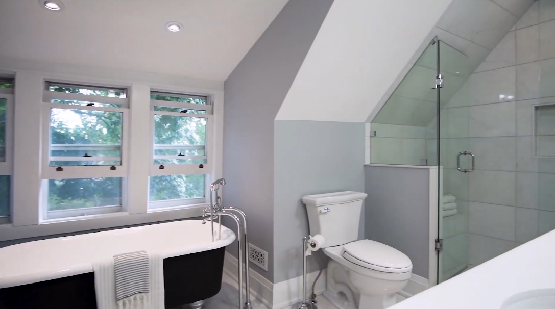 29 Photos vs. 17 Hawthorn Ave, Toronto, ON Interior Design Luxury Home Tour