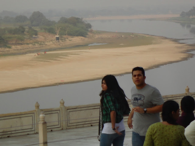 River Yamuna behind The Taj