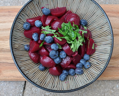 Pickled Beet Salad with Fresh Blueberries & Mint, Best Recipes for Everyday 2015 ♥ AVeggieVenture.com.