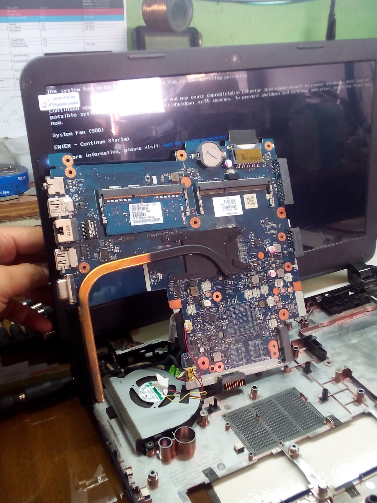 Service Laptop Malang Service Laptop Murah Handal Dan terpercaya Konsultasi Kerusakan Laptop dan Akumulasi Biaya bisa Langsung Di Putuskan di depan Sebelum pengerjaan servis Informasi Kerusakan Laptop bisa Langsung ke