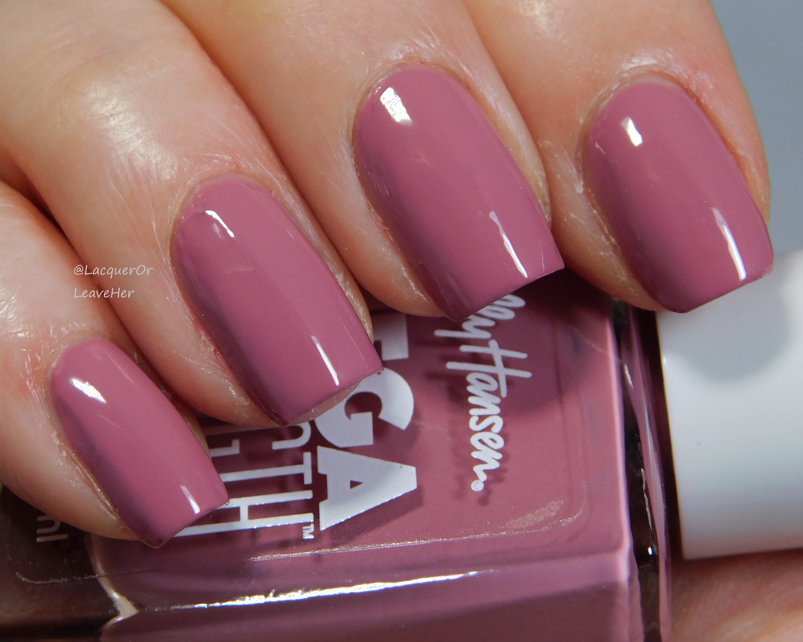 Lacquer or Leave Her! New Sally Hansen Mega Strength polishes