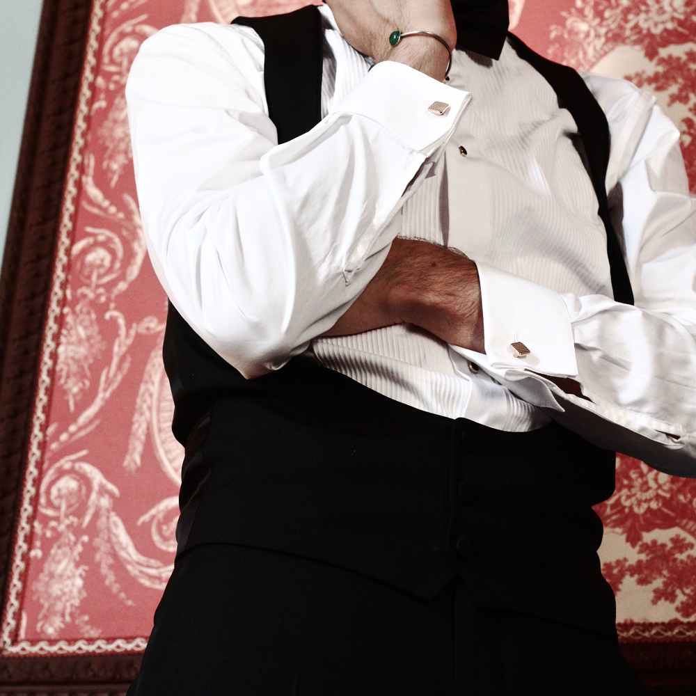 BLOG-MODE-HOMME-style-masculin-elegant-comment-porter-un-smoking-de-fursac-paris-bordeaux-costume -noir-noeud-papillon - 1.jpg