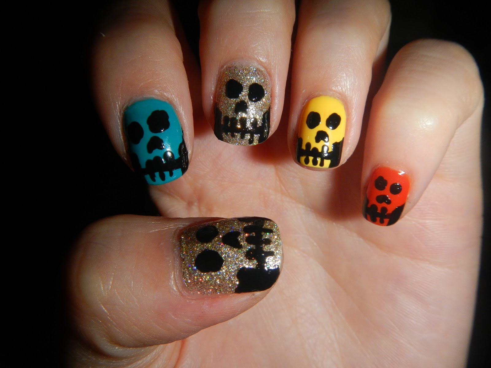 Skull and Rose Nail Art Designs - wide 6