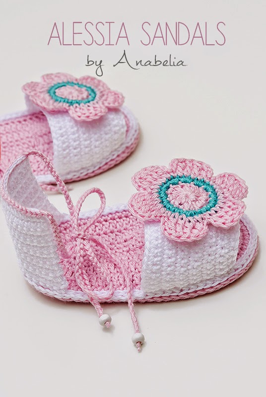 Crochet baby sandals by Anabelia