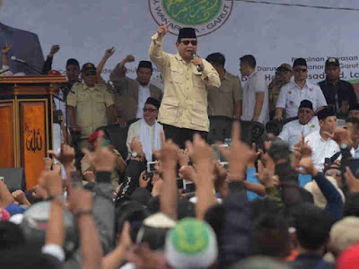 Prabowo Subianto Komitmen Buka Lapangan Kerja untuk Anak Muda Prabowo Subianto Komitmen Buka Lapangan Kerja untuk Anak Muda