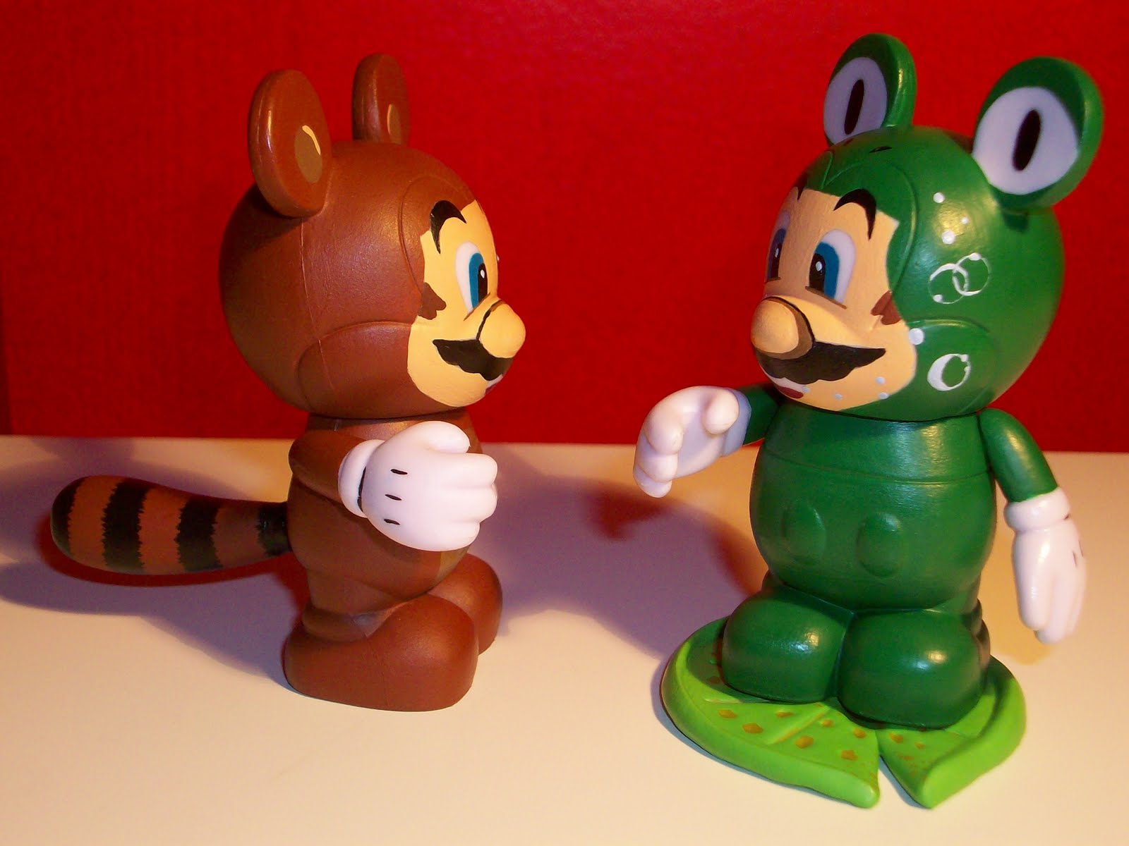 Joe of War Customs & Art 3" Frog Suit Super Mario Vinylmation with