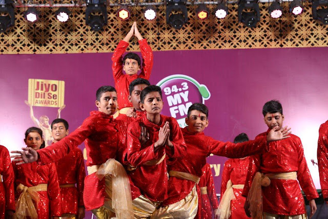 Children performing on Ganesh Vandana 1 Children performing on Ganesh Vandana 1