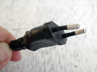 タイ電源変換プラグコンセント